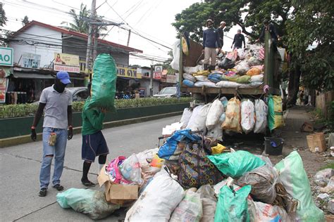 Legarda pushes for Magna Carta of Waste Workers bill .